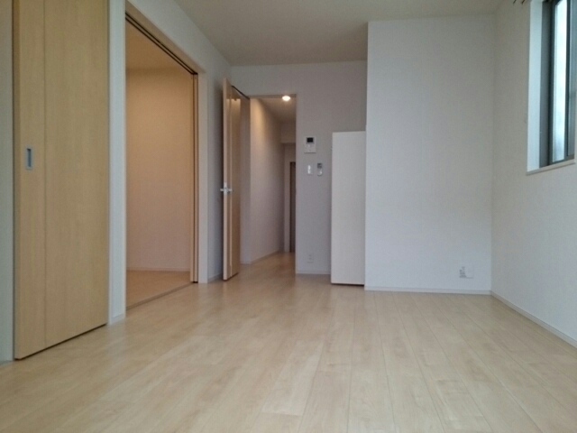 メゾン　ソレイユⅢ リビング