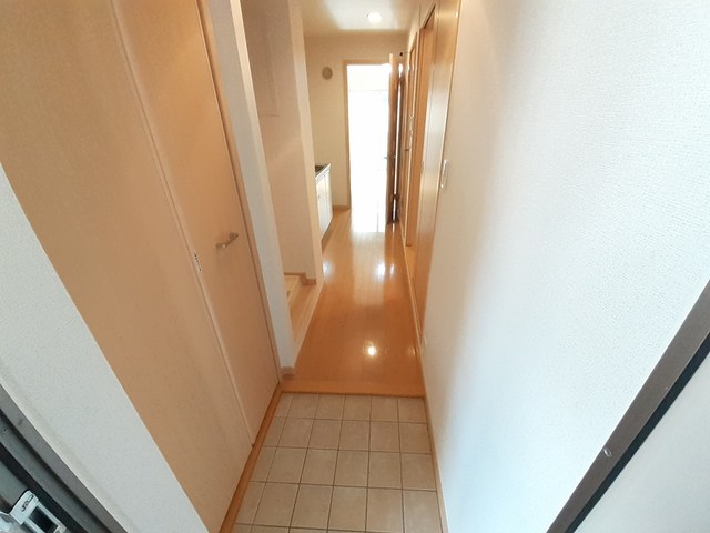 シャロル東園田 玄関