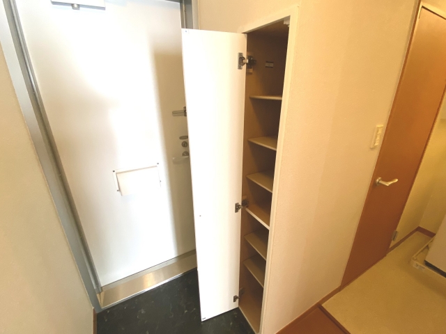 レオパレスシティング石橋 玄関