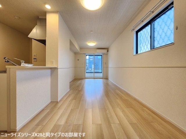 玉串町西２丁目アパート リビング