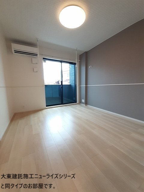 玉串町西２丁目アパート リビング