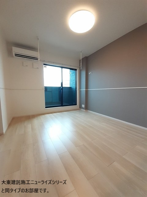 玉串町西２丁目アパート リビング