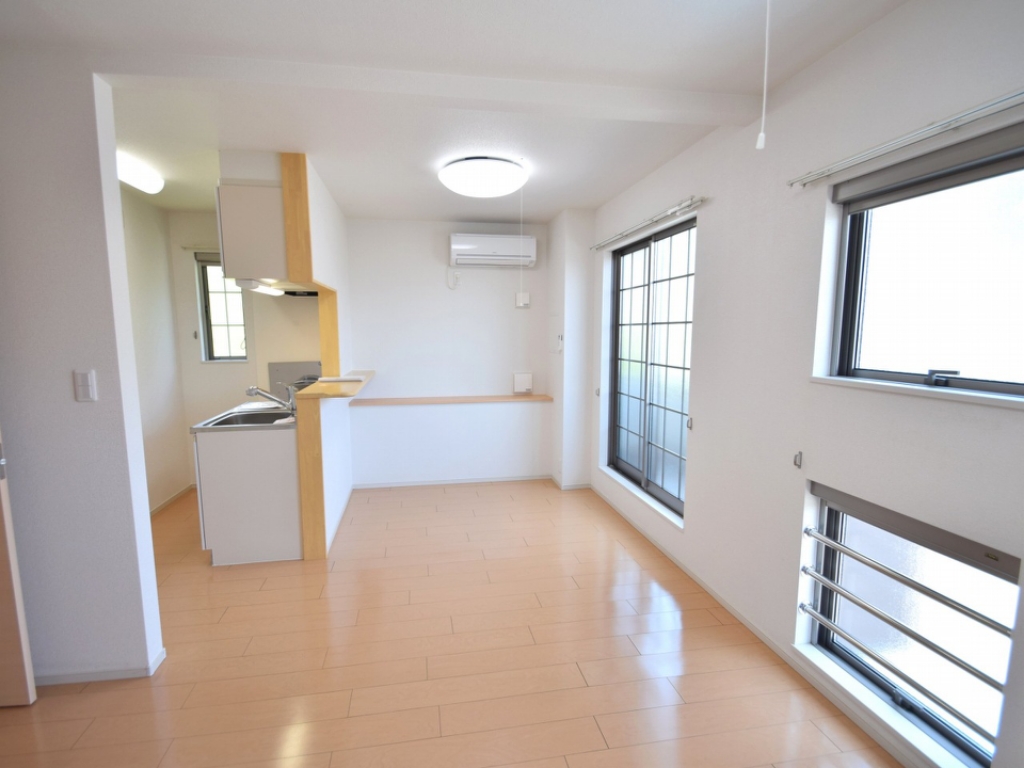 マーベラス撰花園 リビング