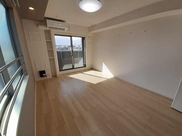 シャトーエレガント リビング