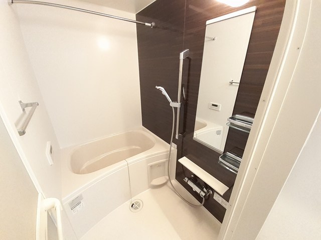 シャトーエレガント 風呂画像