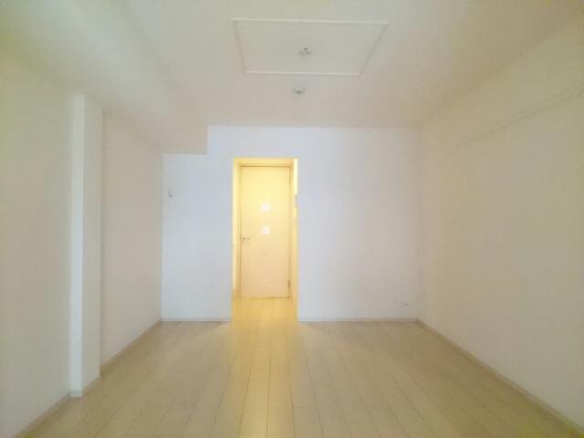 メゾン中田出井 リビング