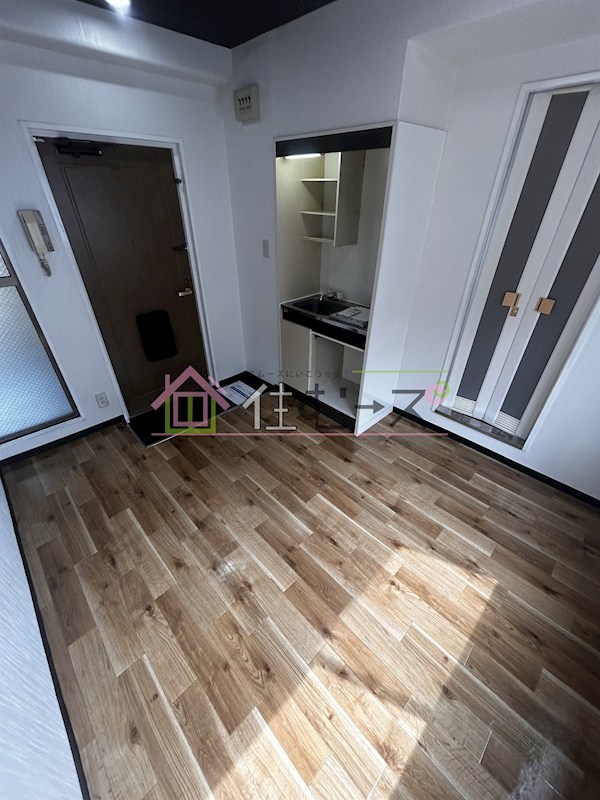 カムネス経大前 リビング