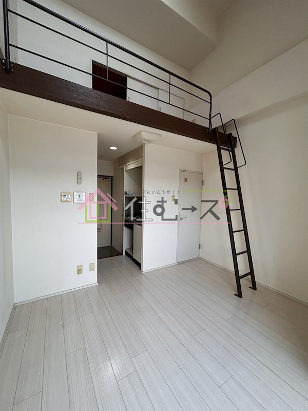 新大阪OMパレス リビング