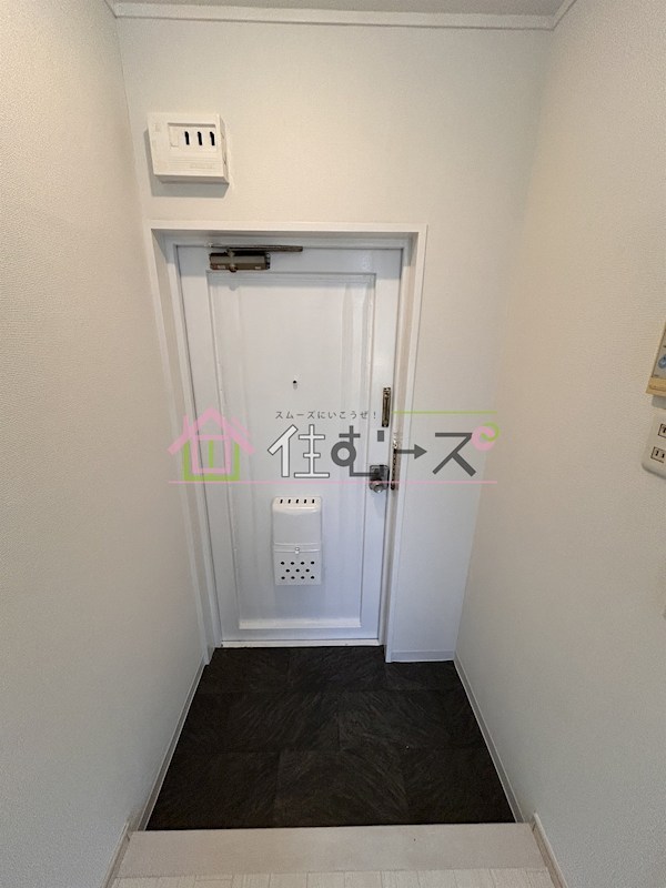 クリア東三国 玄関