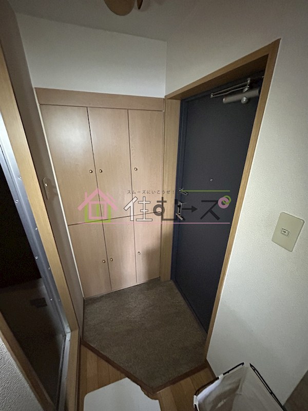 エステムコート新大阪 玄関