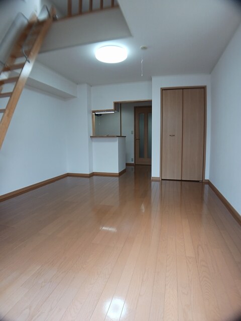 メゾン　ド　グラース　Ｎ リビング