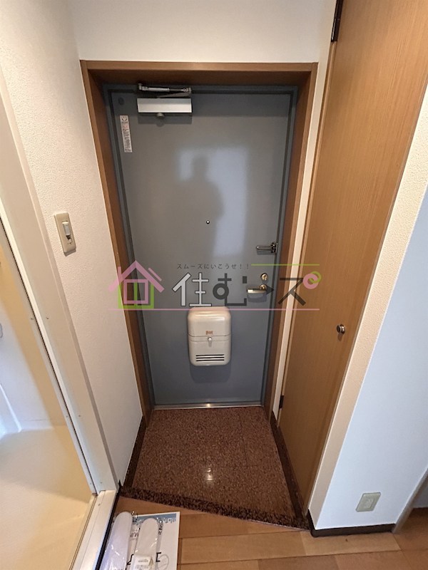 ディナスティ福島 玄関