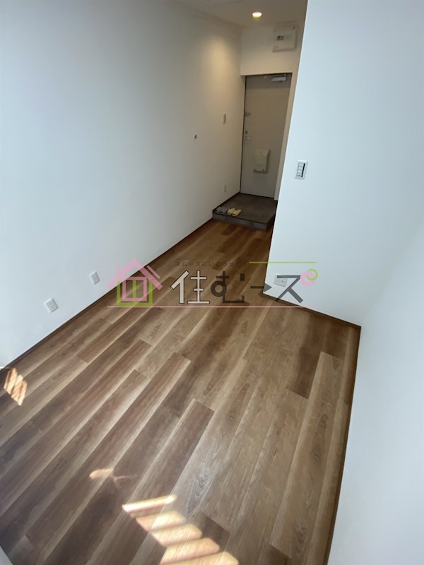 川辺ビル リビング