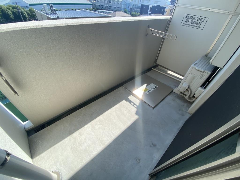 LaCASA江坂 ベランダ