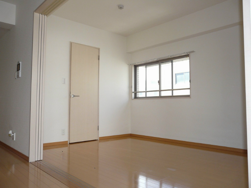 TOMODOAL 北梅田 ベッドルーム