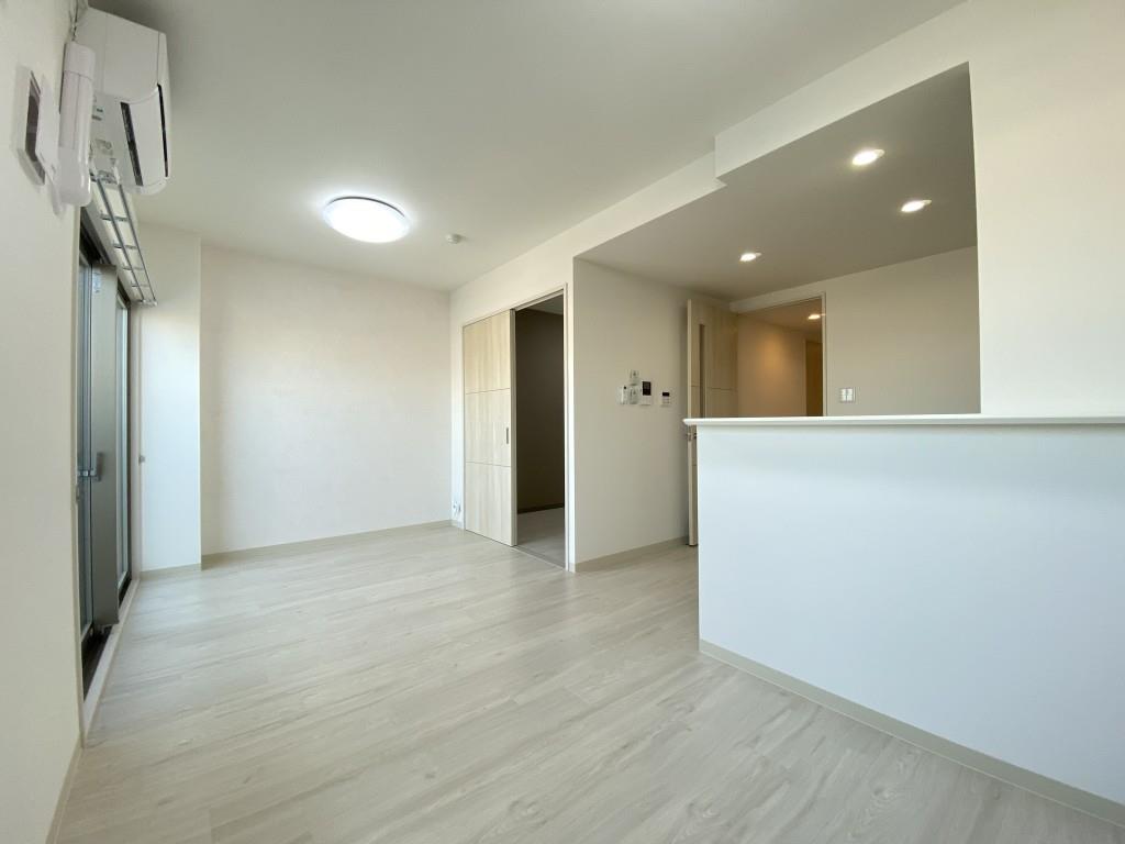 イニシオ山水 リビング