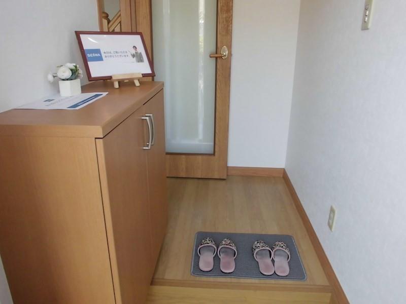 クレベール2番館 玄関