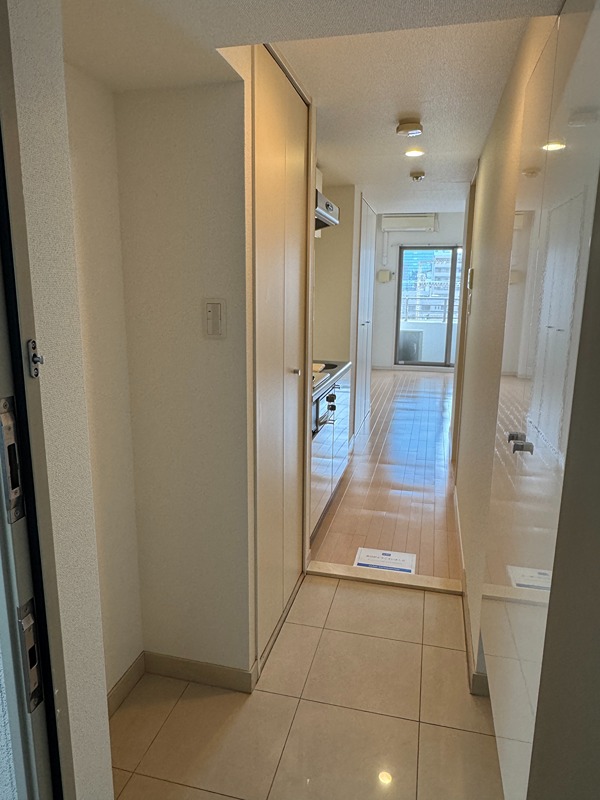 セイワパレス 京橋コルティーレ 玄関