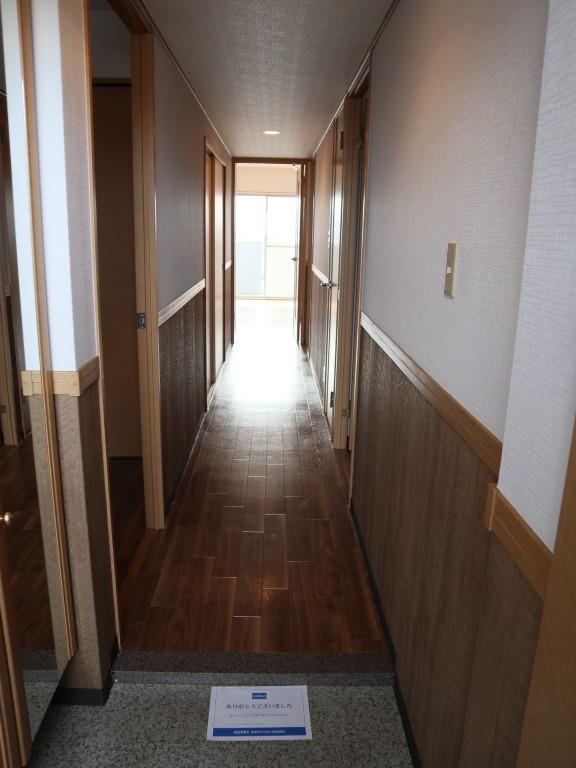 コンフォール東花園 玄関