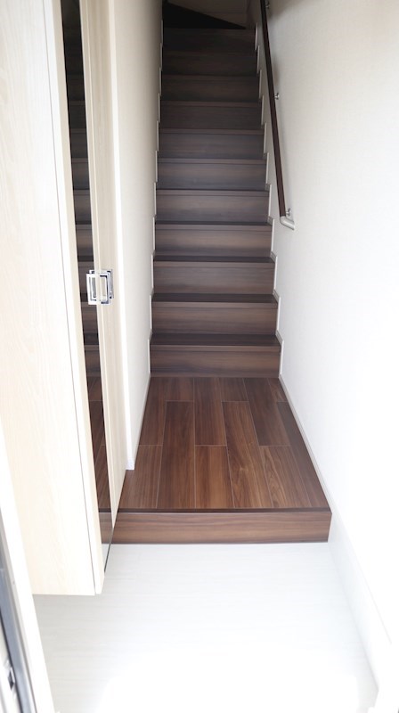 ハイツ第三寺新 玄関