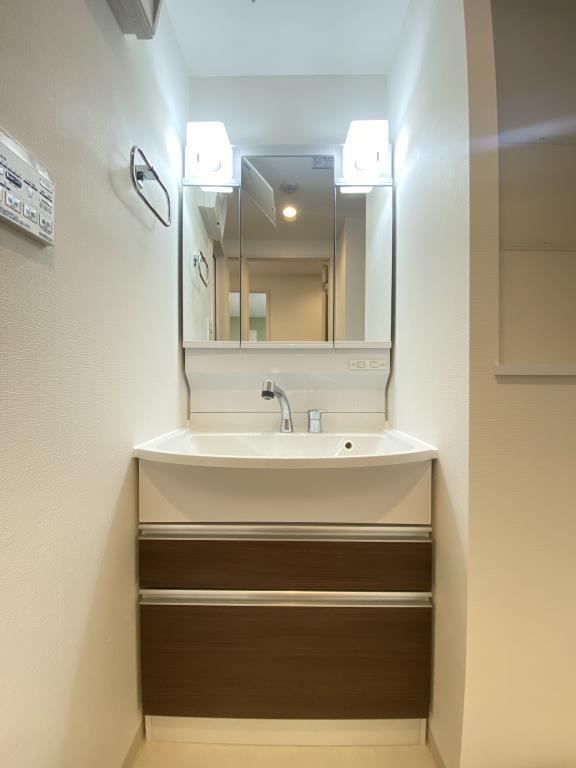 パークサイド健都 玄関