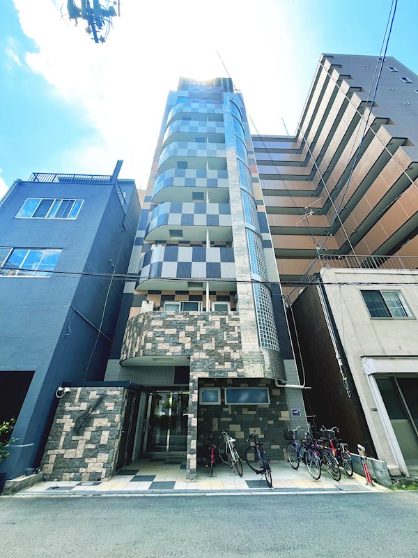 メゾニティ・クイーン阿波座 外観