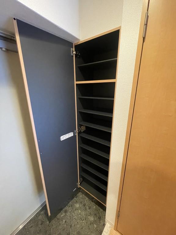 ルシェロノルテ 玄関