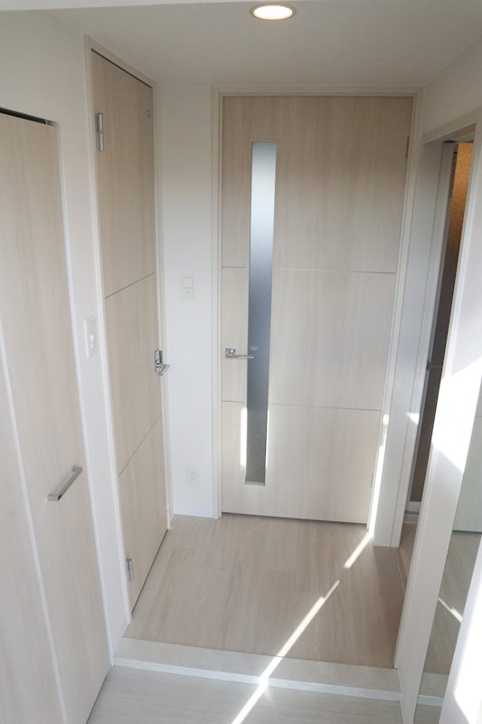 ルアナ北梅田 玄関