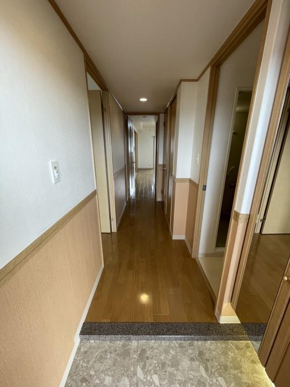 ヴェルテ忍ヶ丘Ⅱ番館 玄関