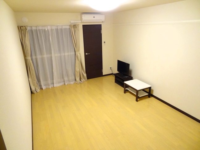 レオネクスト朝陽 リビング