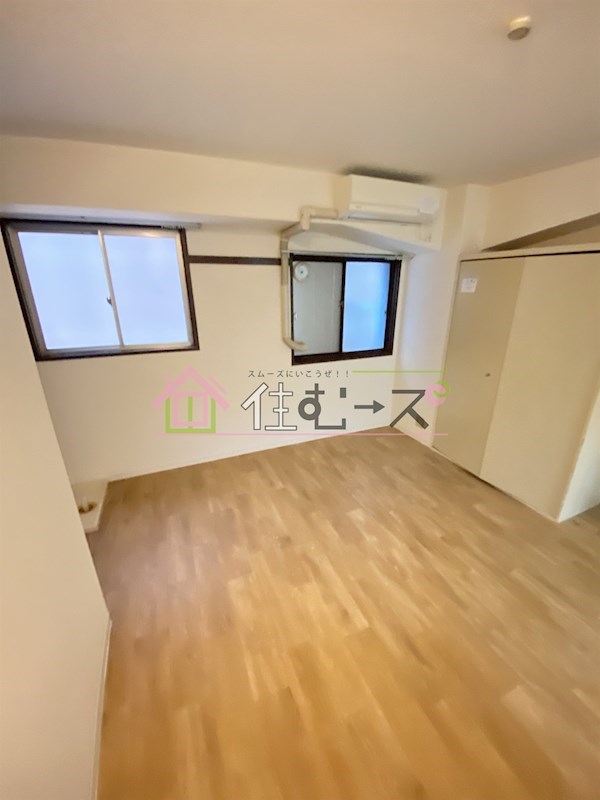 井上ビル ベッドルーム