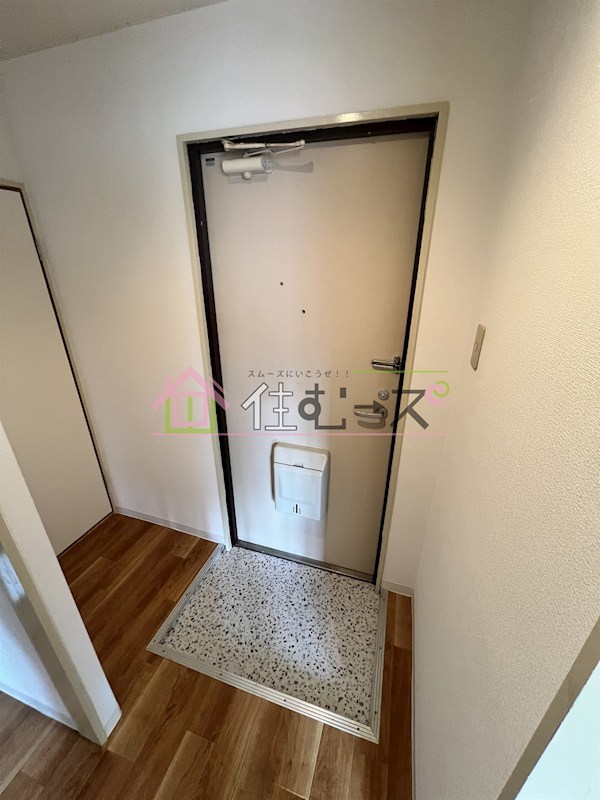 セラ北加賀屋A棟 玄関