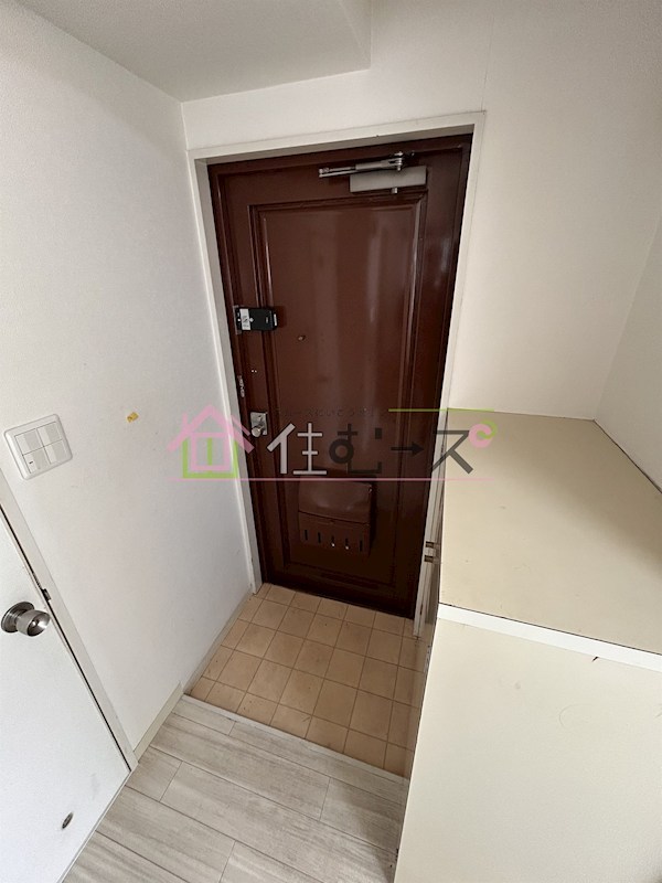 ローズハイツ 玄関