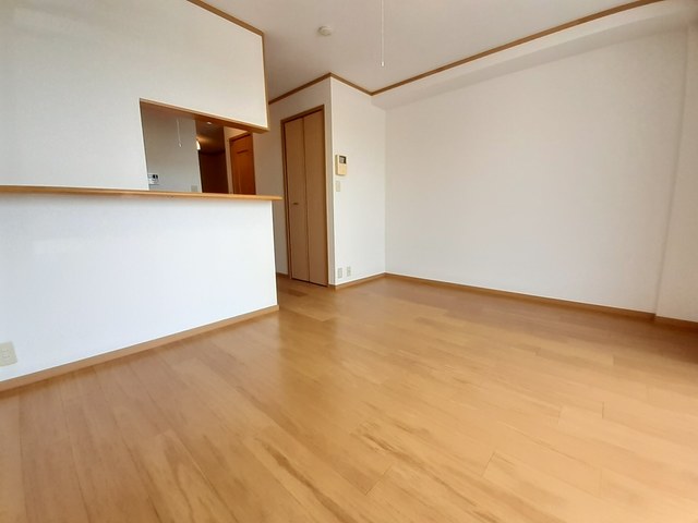 ゴールドクレスト リビング