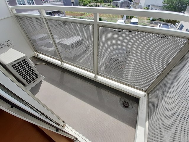 ゴールドクレスト ベランダ