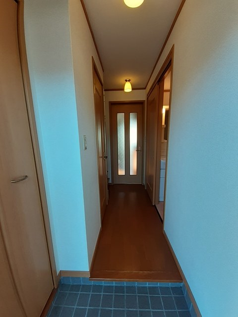 プリムヴェ－ルＢ 玄関