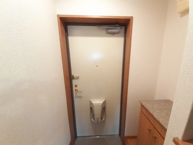 プラティーク　ベリエ 玄関