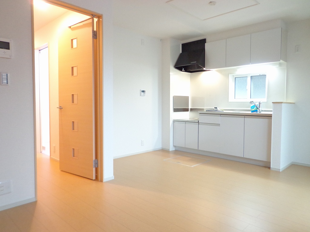 メープルコート上野　Ⅰ リビング