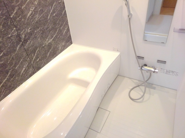 フォレ・リヴィエール 風呂画像