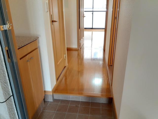 プラシード 玄関