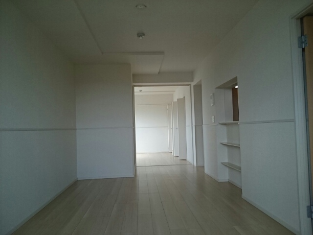 Ｖｅｌｌ　Ｓｈｉｎｅ　穂 リビング