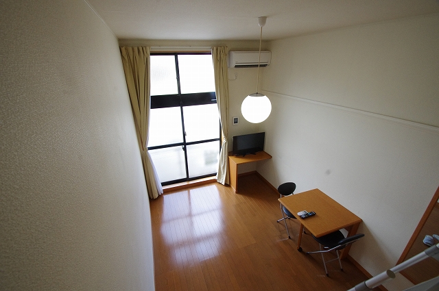 レオパレスアルデバラン リビング