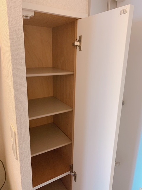 レオパレスルフラン 玄関