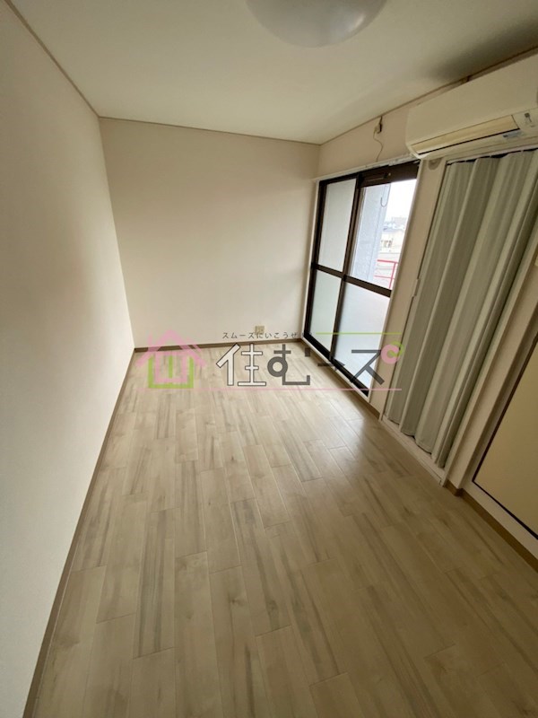 キューブ西加賀屋 ベッドルーム