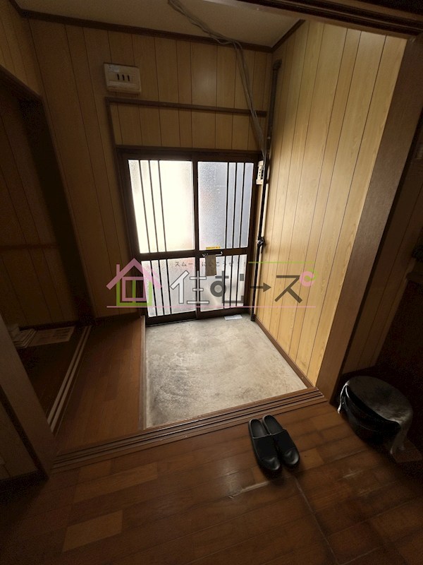 市岡1-12-13テラスハウス 玄関