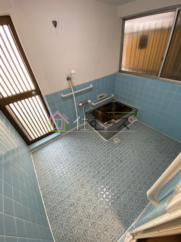 小路1丁目車庫付き貸家 風呂画像