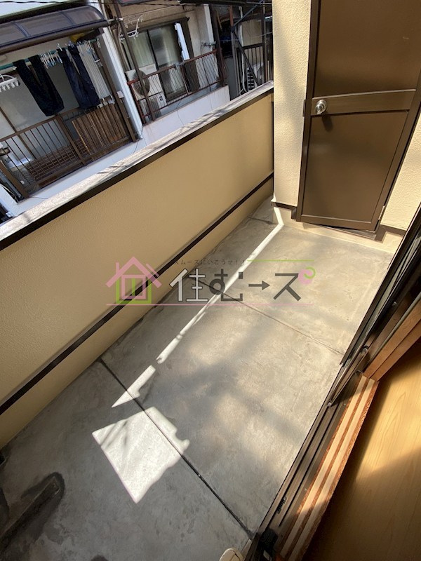 小路1丁目車庫付き貸家 ベランダ