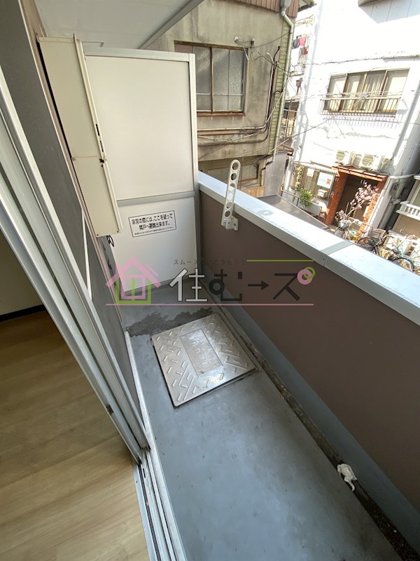 グランパシフィック鶴橋 ベランダ