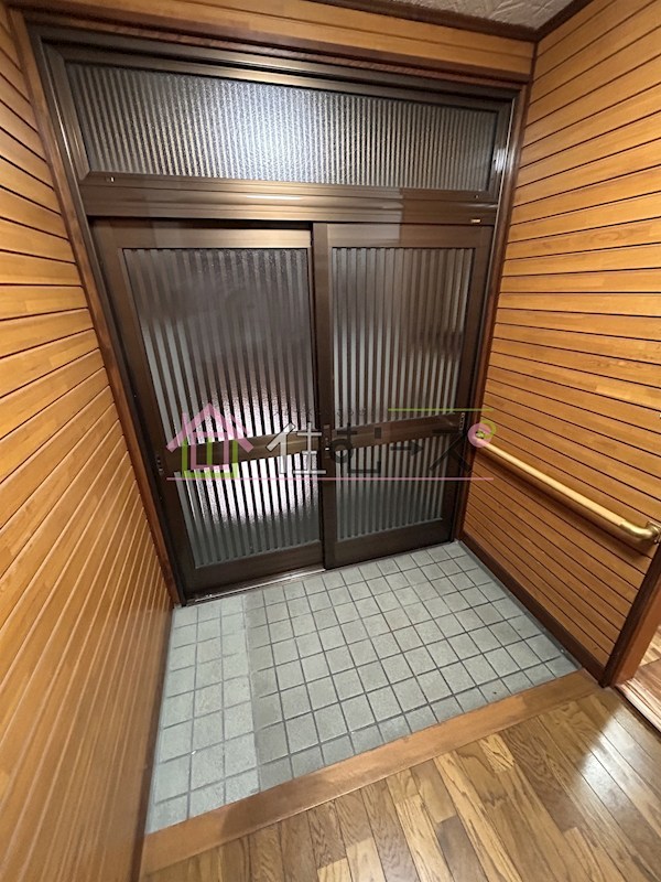 大阪市此花区梅香2丁目住宅 玄関