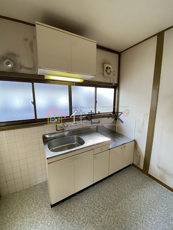 桃里園 キッチン